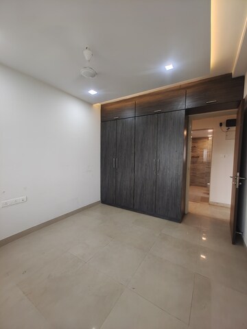 Room in 3 BHK Apartment at Bhimjyani Verraton, Manpada – for Rent