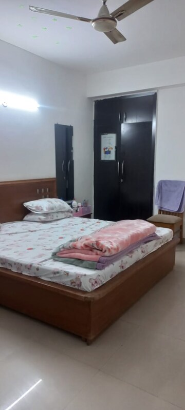 Bedroom in 2 BHK Apartment at Amrapali Sapphire, Sector 45 – for Sale