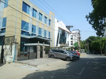 6 BHK Independent House For Sale in Dlf City Phase 3