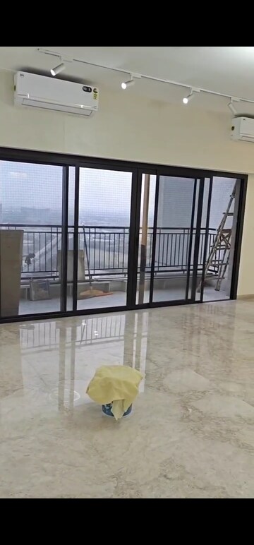 Room in 3 BHK Apartment at Sobha City Gurgaon, Sector 108 – for Rent