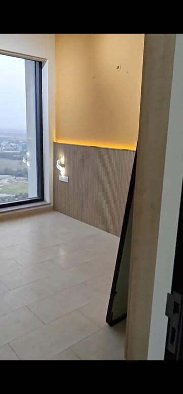 Room in 3 BHK Apartment at Sobha City Gurgaon, Sector 108 – for Rent