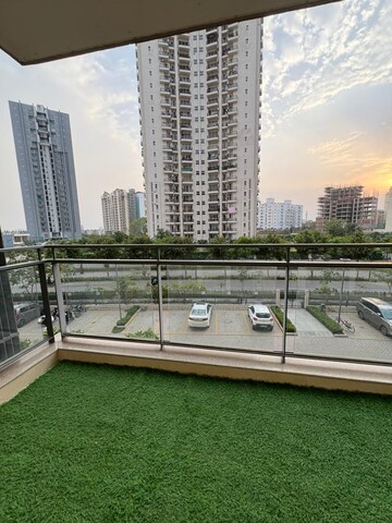 Balcony in 3.5 BHK Apartment at Shalimar Belvedere Court, Gomti Nagar – for Rent