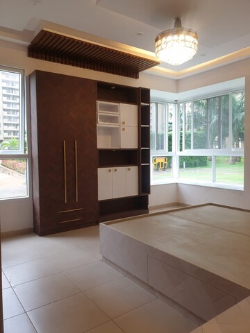 Room in 3 BHK Apartment at Bhartiya Nikoo Homes, Thanisandra Main Road – for Rent