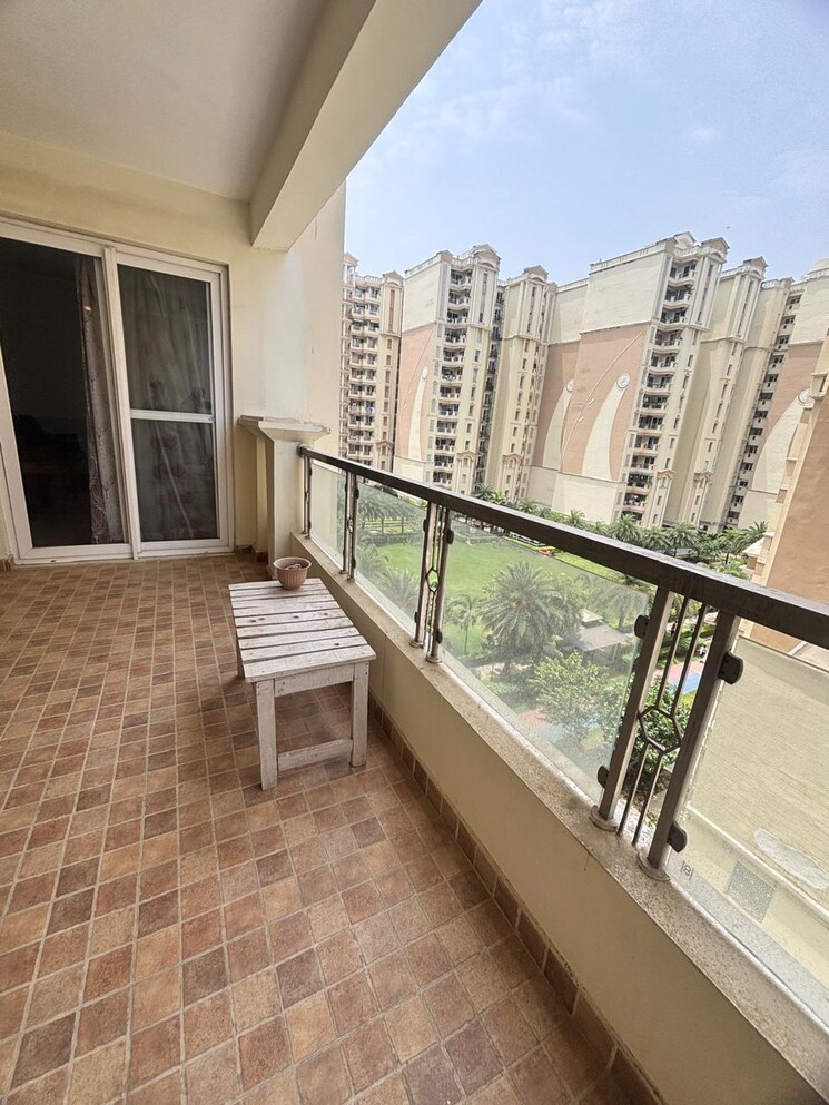 Balcony, mi-rustle-court 3.5 Bedroom 2350 Sq.Ft. Apartment In Gomti Nagar Lucknow 8761005