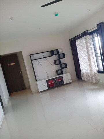 Room in 2 BHK Apartment at Kumar Prospera Hadapsar, Hadapsar – for Rent