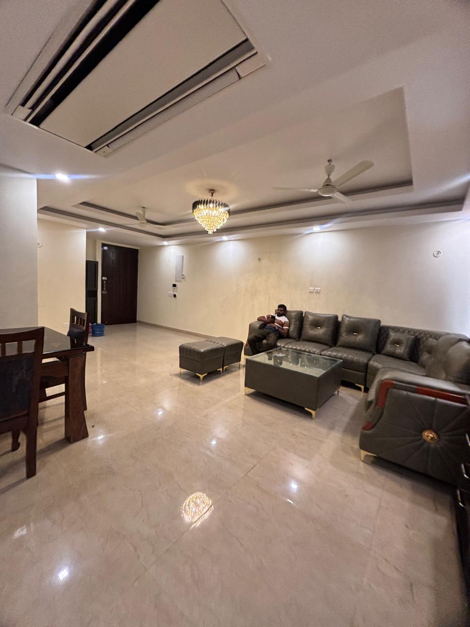 3.5 BHK + Servant Room 2350 Sq.Ft. Apartment in MI Rustle Court