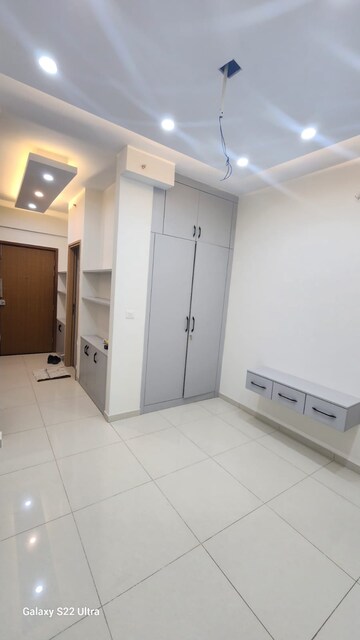 Room in 3 BHK Apartment at Godrej Royale Woods, Devanahalli – for Rent