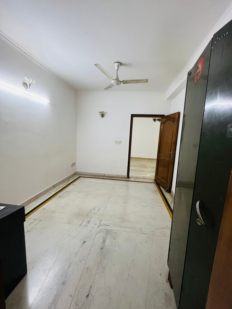 Room, saket 3 Bedroom 1350 Sq.Ft. Builder Floor In Saket Delhi 8761035