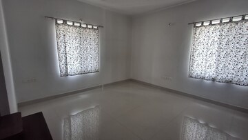 Room in 3 BHK Apartment at Movie Towers, Kokapet – for Rent