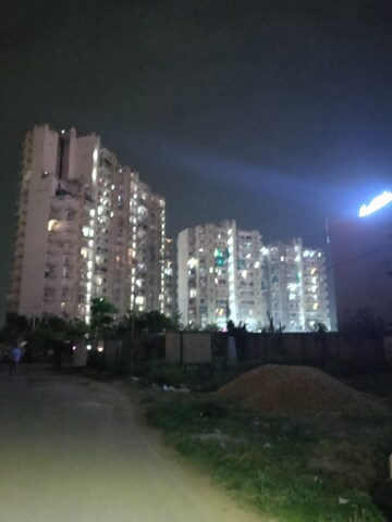 Parking in 2 BHK Apartment at RAS Palm Residency, Sector 76 – for Sale