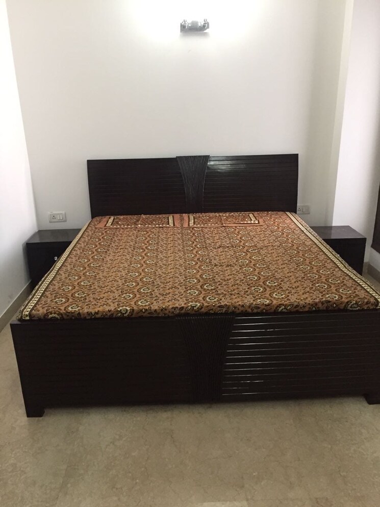 Bedroom, east-of-kailash-block-b-rwa 3 Bedroom 1000 Sq.Ft. Builder Floor In East Of Kailash Delhi 8761071