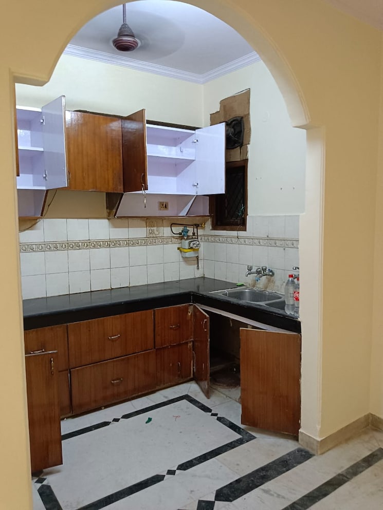 Kitchen, lajpat nagar 4 2 Bedroom 1009 Sq.Ft. Builder Floor In Lajpat Nagar 4 Delhi 8761058
