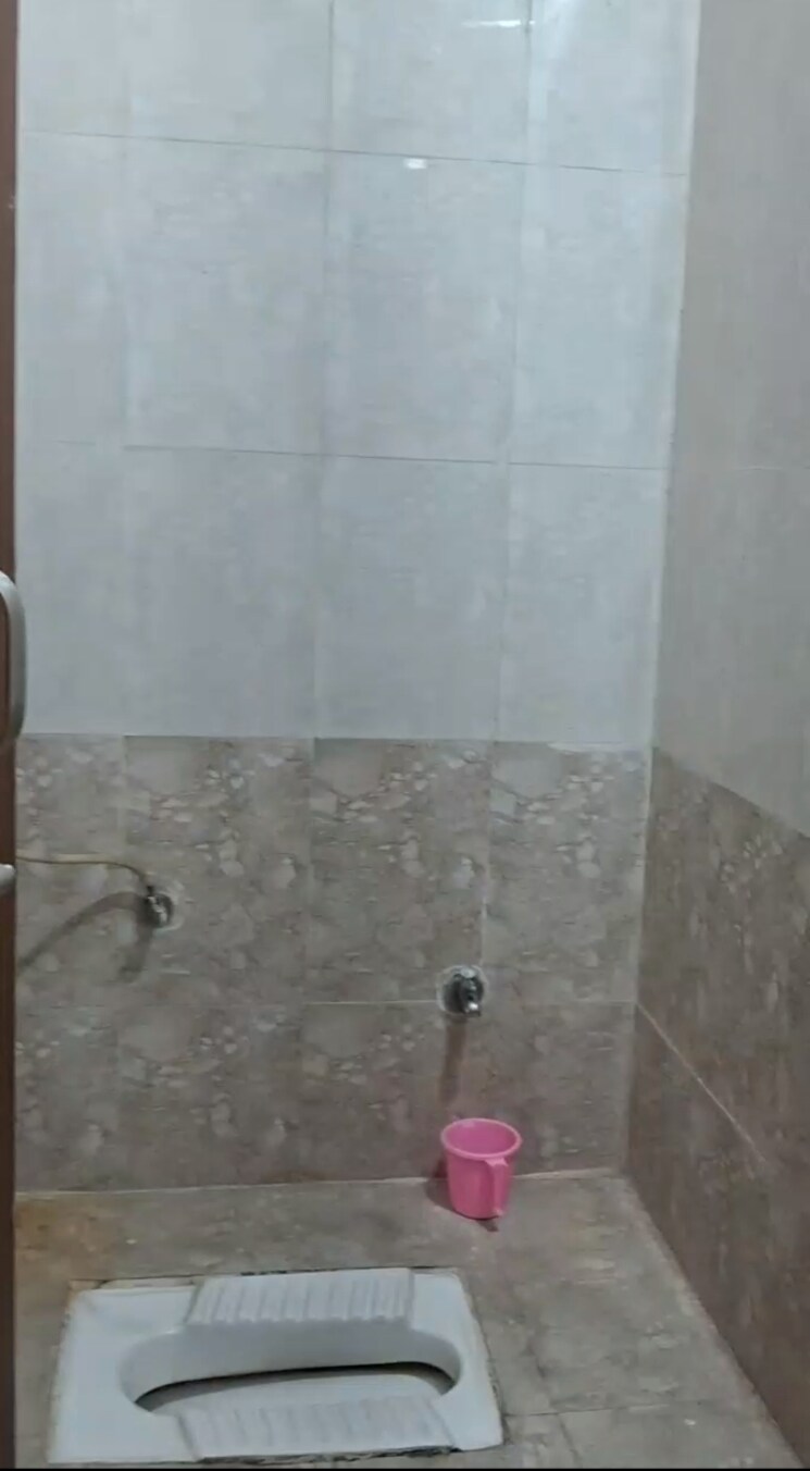 Bathroom, fasttrack-heavens-life 2 Bedroom 800 Sq.Ft. Apartment In Katara Hills Bhopal 8761088