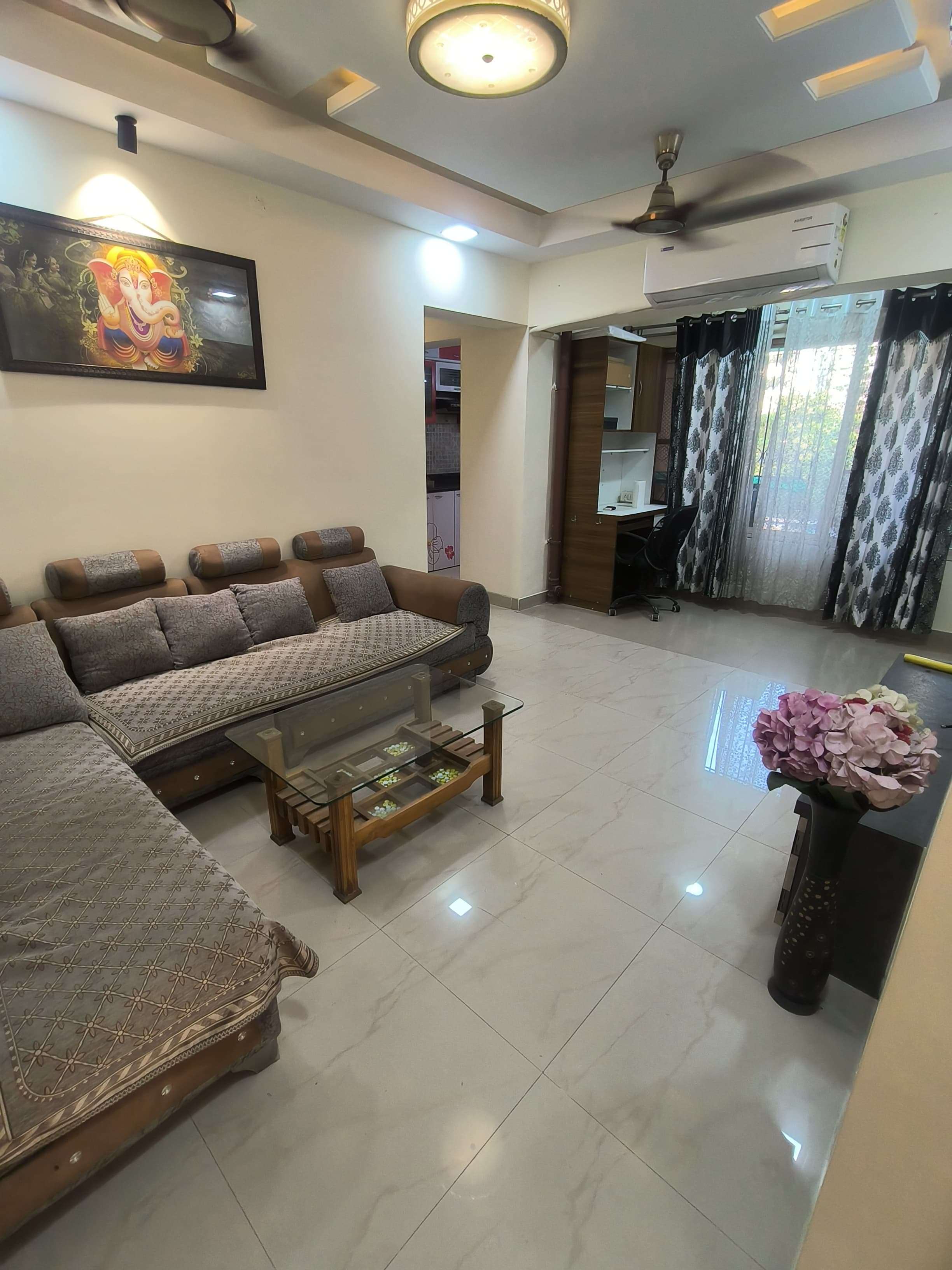 2 BHK Apartment For Rent in Mangeshi Sahara
