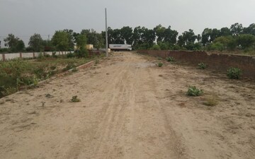 Plot For Sale in Sector 95a