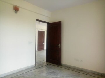 Room in 4 BHK Independent House at Sector 47 – for Sale