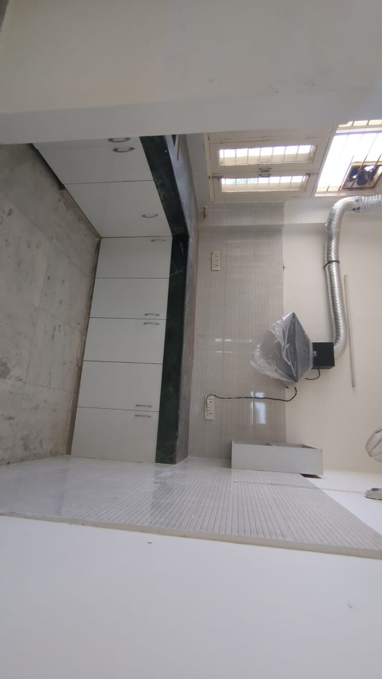 Bathroom, sector 49 6 Bedroom 112 Sq.Mt. Independent House In Sector 49 Noida 8761195