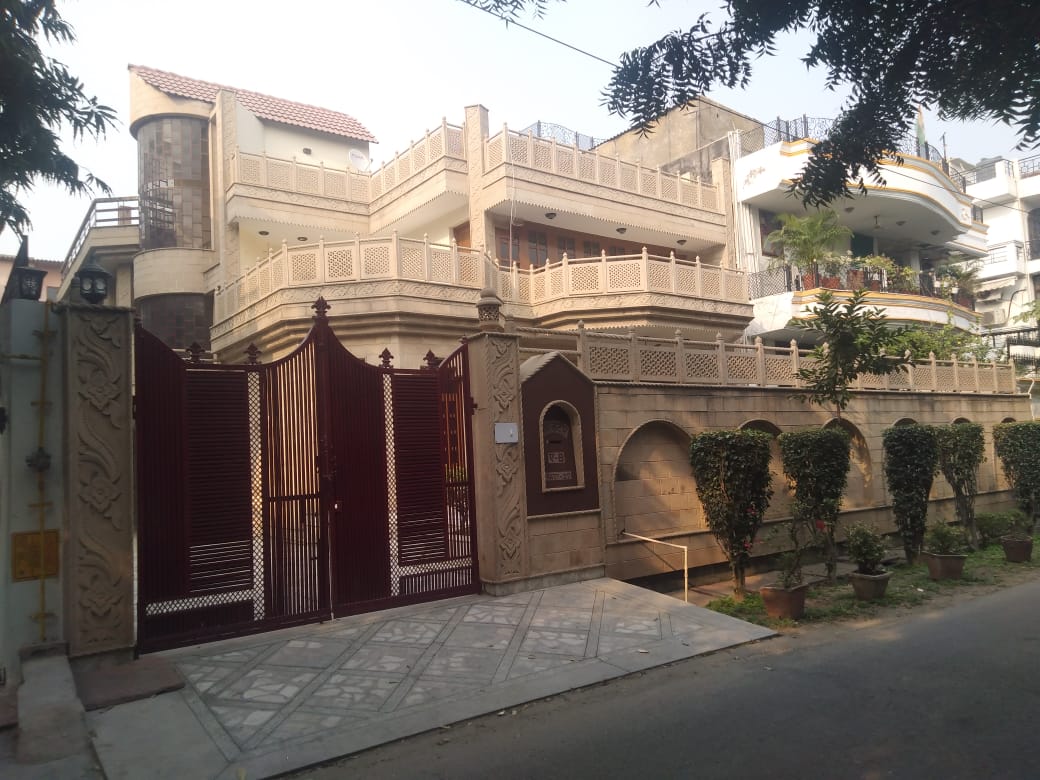 6+ BHK Villa For Sale in Sector 50