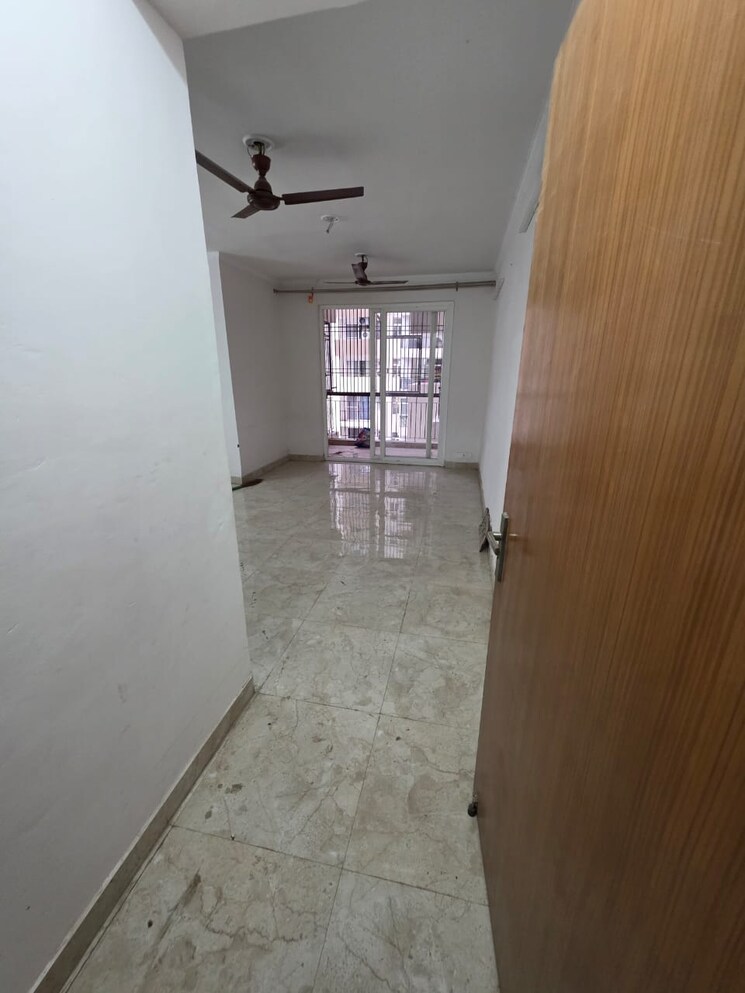 Room, amrapali-leisure-park 2.5 Bedroom 1225 Sq.Ft. Apartment In Amrapali Leisure Valley Greater Noida 8761231