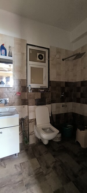 Bathroom in 3 BHK Builder Floor at BPTP Amstoria Country Floor, Sector 102 – for Sale