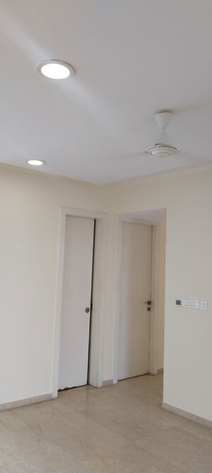 Room in 2 BHK Apartment at Runwal Greens, Mulund West – for Sale