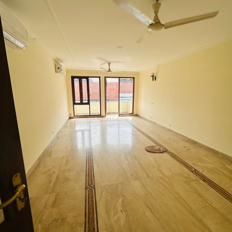 Room, ambience-island-lagoon 3 Bedroom 2610 Sq.Ft. Apartment In National Media Center Gurgaon 8761290