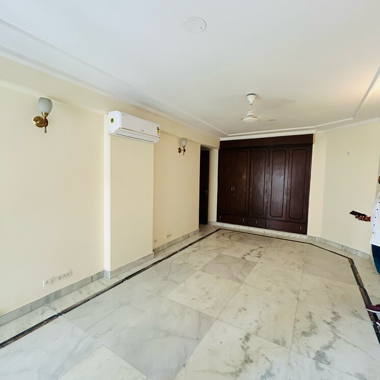 Room, ambience-island-lagoon 3 Bedroom 2610 Sq.Ft. Apartment In National Media Center Gurgaon 8761290