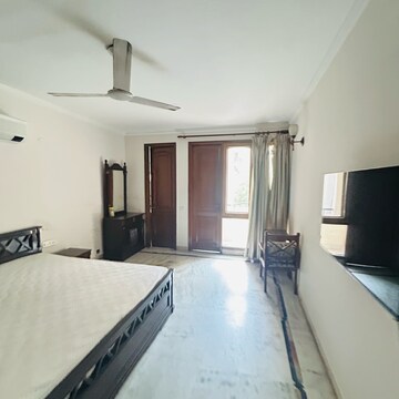 Building Lobby in 3 BHK Apartment at Ambience Island Lagoon, National Media Center – for Rent