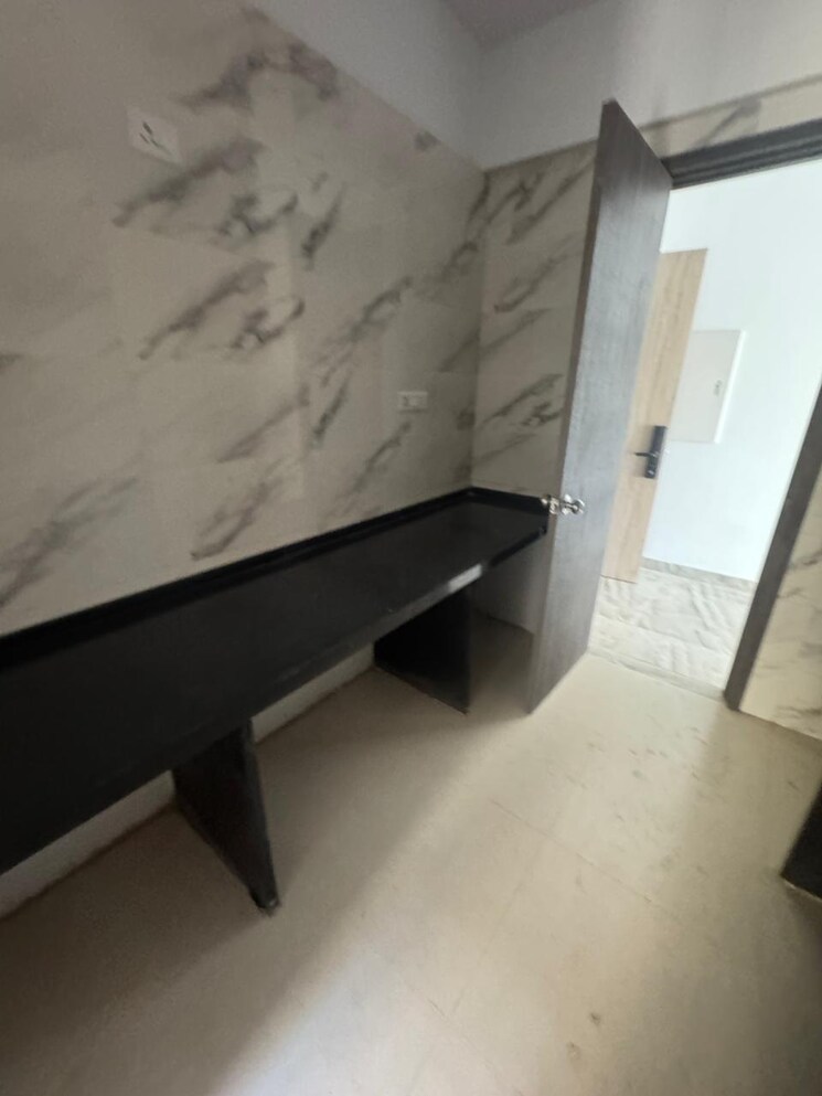 Kitchen, risland-the-icon 3 Bedroom 1000 Sq.Ft. Apartment In Dhokali Thane 8761365