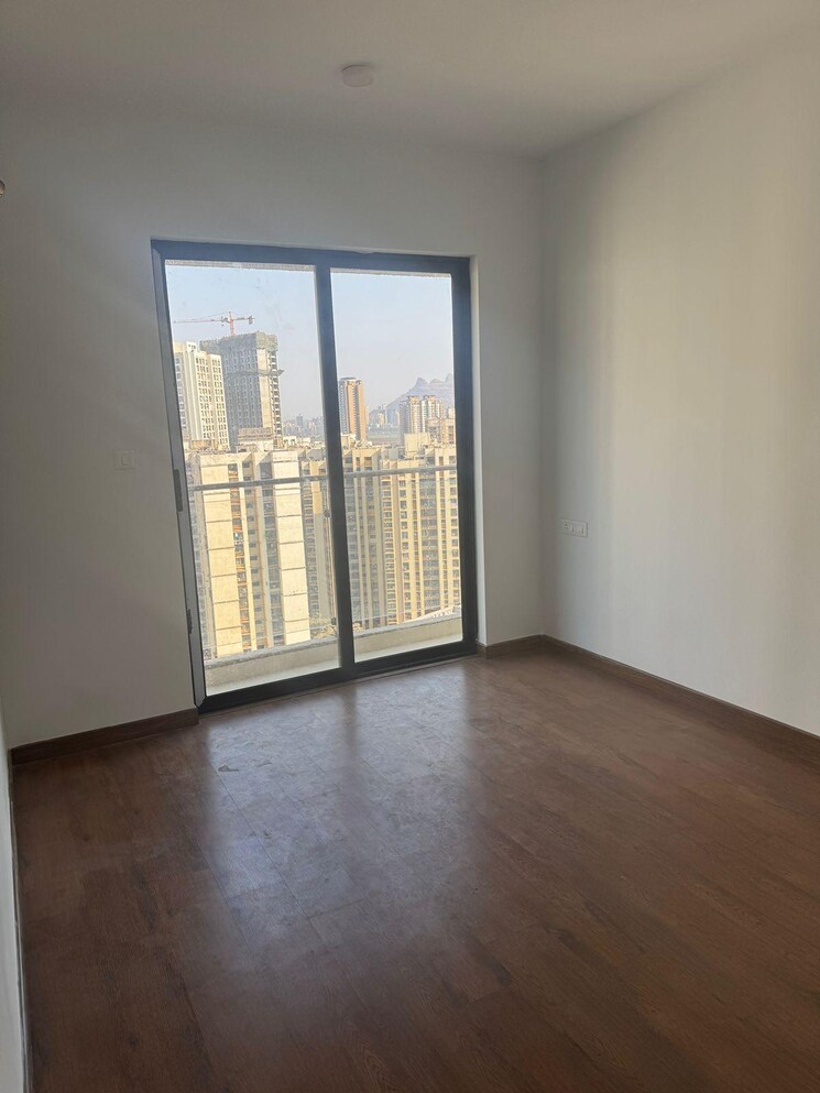 Room, risland-the-icon 3 Bedroom 1000 Sq.Ft. Apartment In Dhokali Thane 8761365