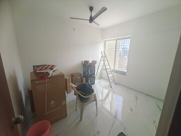 Room in 3 BHK Apartment at Engineers IOS, Tathawade – for Rent