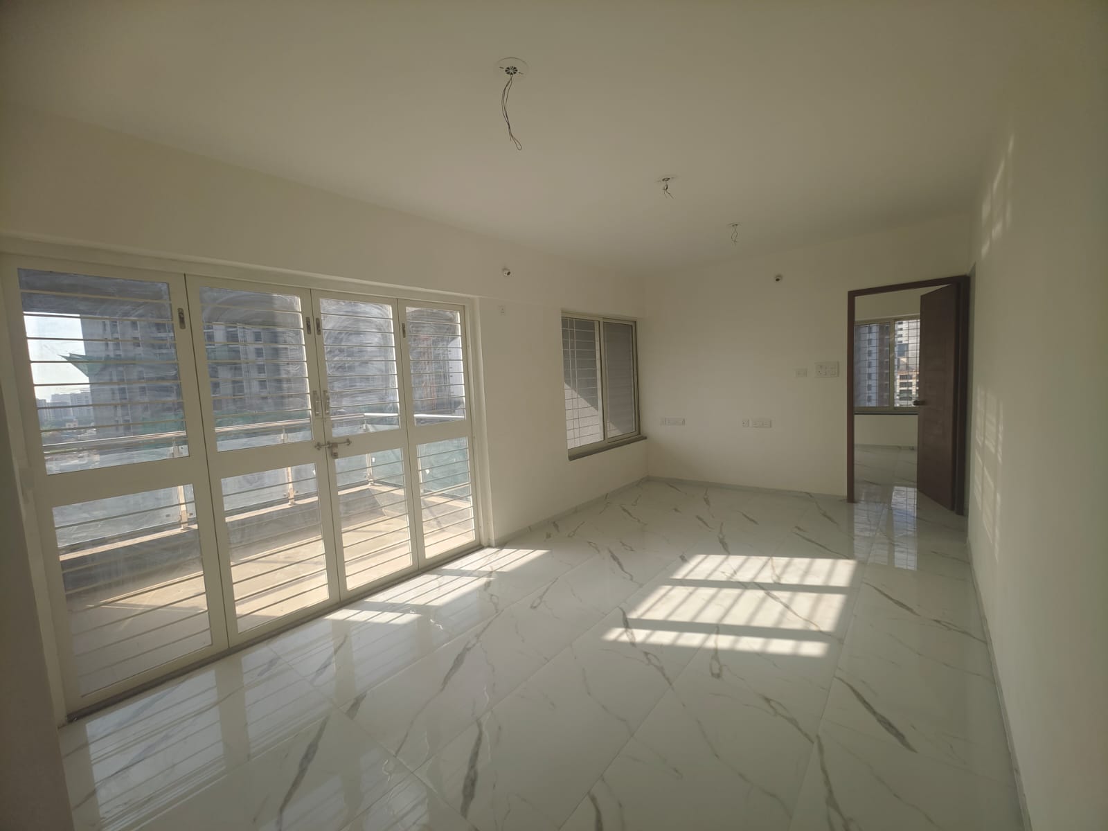 3 BHK + Study Room 1050 Sq.Ft. Apartment in Engineers IOS