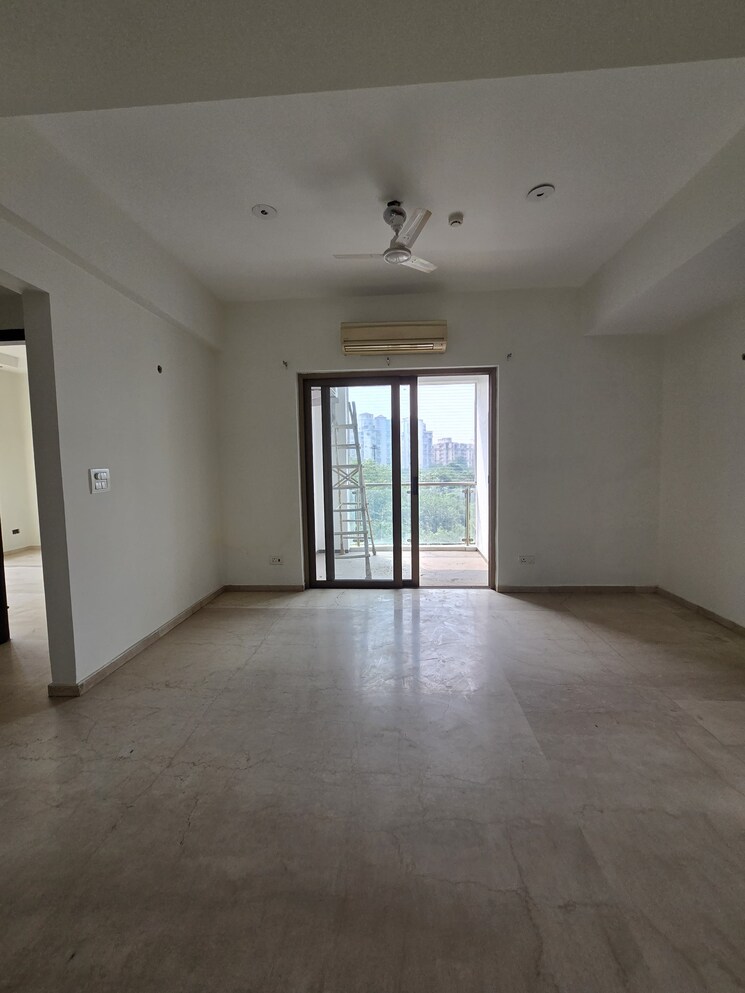 Room, tgb-meghdutam 4 Bedroom 3350 Sq.Ft. Apartment In Sector 50 Noida 8761414