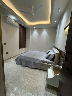 Living Room in 4 BHK Builder Floor at Auram Floor, South City 2 – for Sale