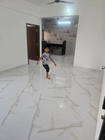 Room in 3 BHK Apartment at Mohan Nagar Co Op Society – for Rent