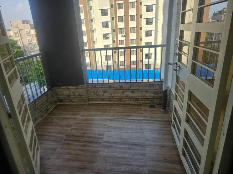 Balcony, mohan nagar co op society 3 Bedroom 1500 Sq.Ft. Apartment In Mohan Nagar Co Op Society Pune 8761449