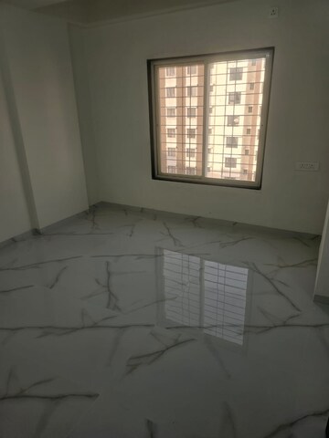 Room in 3 BHK Apartment at Mohan Nagar Co Op Society – for Rent