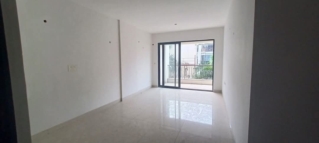 2.5 BHK + Study Room Apartment For Rent in Hiland Woods