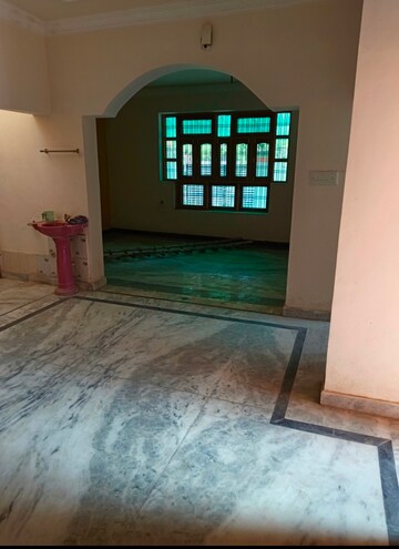 Room in 3 BHK Independent House at Alisha Heights, Jankipuram – for Sale