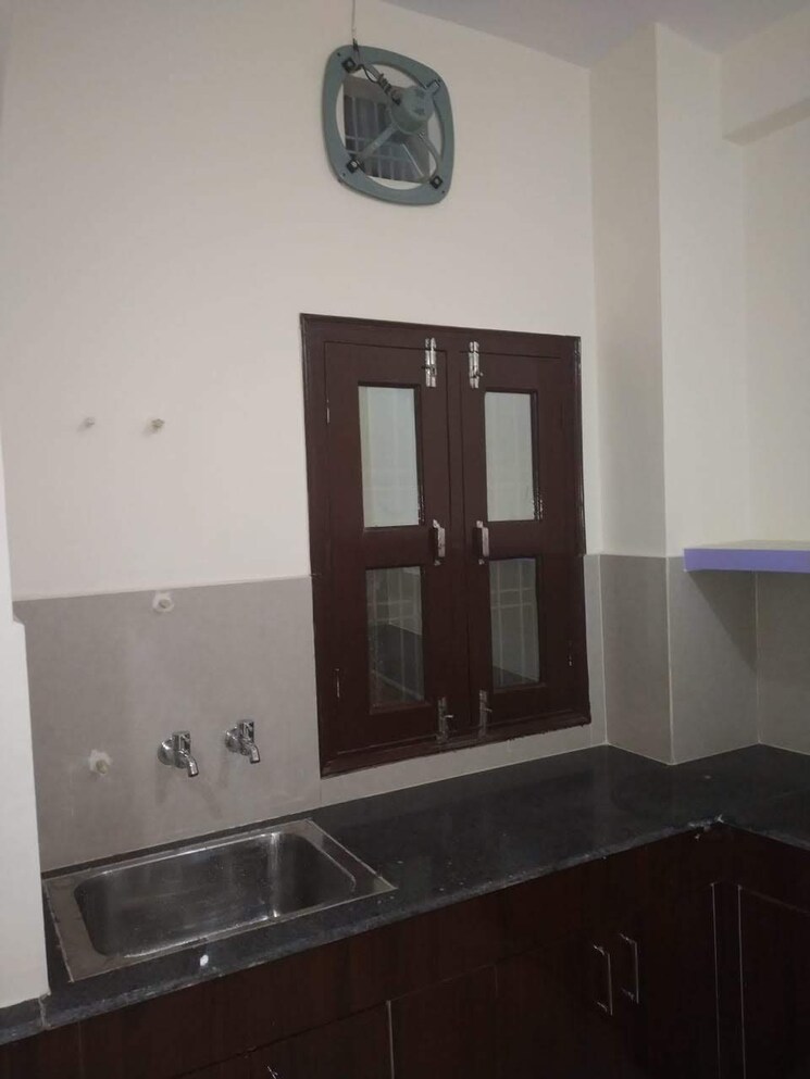 Room, kamta 2 Bedroom 1800 Sq.Ft. Builder Floor In Kamta Lucknow 8761502