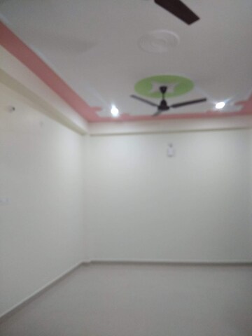 Furnished Amenities in 2 BHK Builder Floor at Kamta – for Rent
