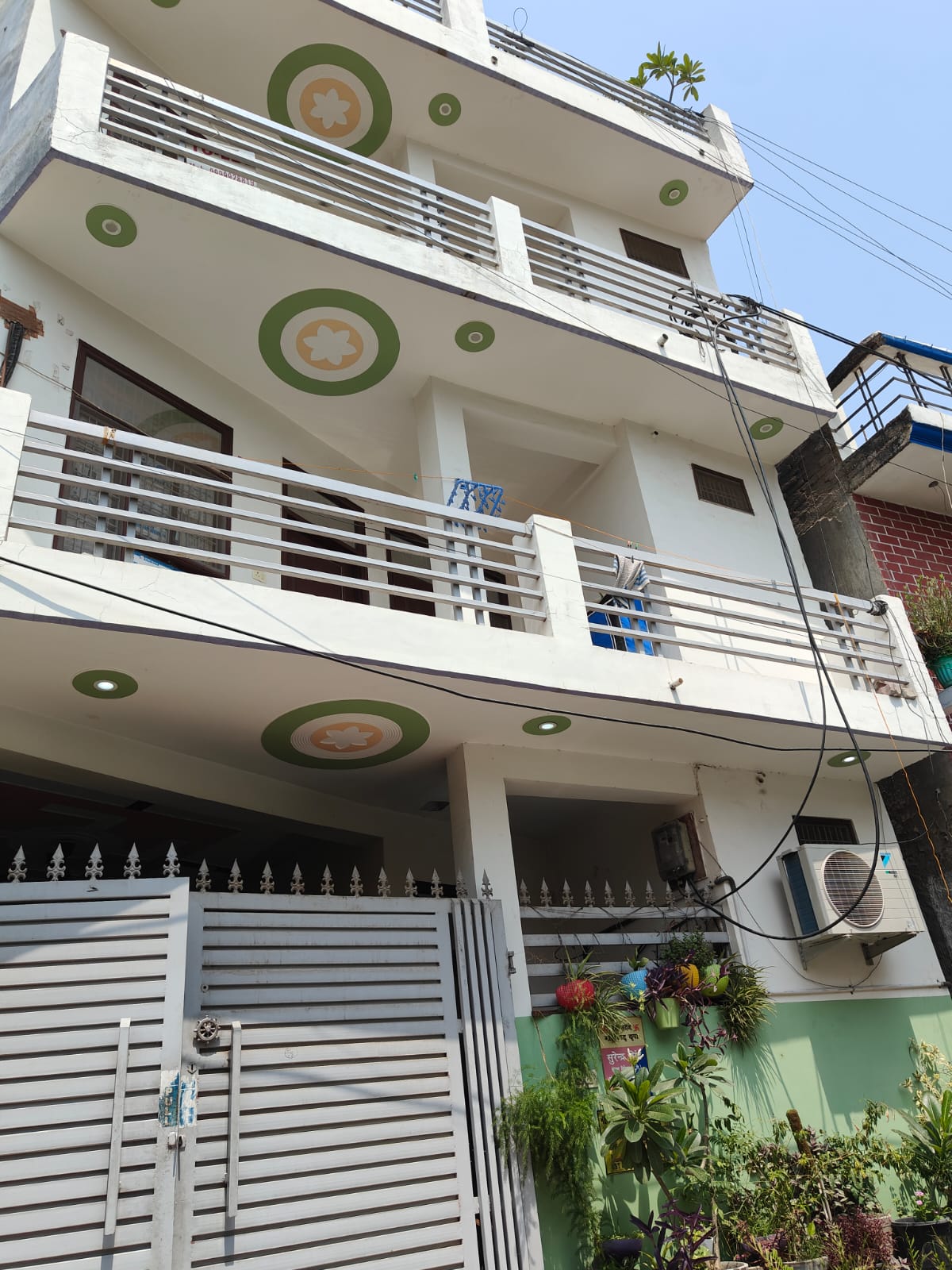 2 BHK Builder Floor For Rent in Kamta