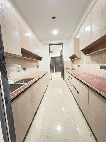 Kitchen in 3 BHK Builder Floor at Sector 43 – for Rent
