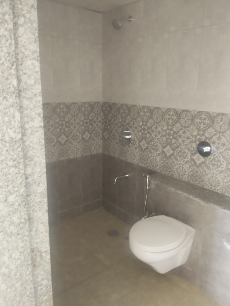 Bathroom, paranjape-schemes-forest-trails 2 Bedroom 675 Sq.Ft. Apartment In Bhugaon Pune 8761512