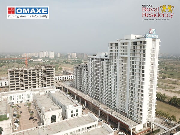 2 BHK 1360 Sq.Ft. Apartment in Omaxe Lake