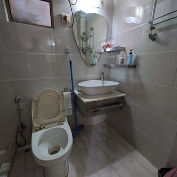 Bathroom in 2.5 BHK Apartment at Suncity Essel Tower, Maruti Vihar – for Rent