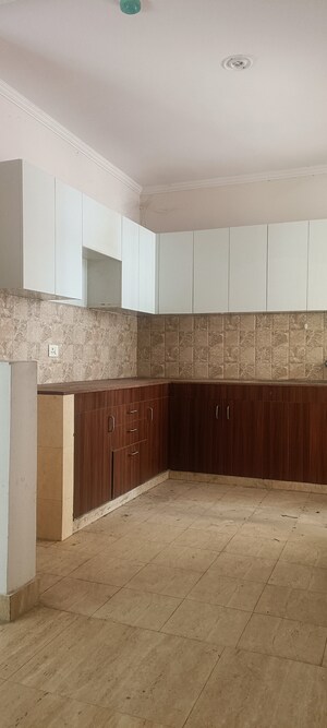 Kitchen in 3 BHK Apartment at Amrapali Golf Homes, Sector 4 Greater Noida – for Sale