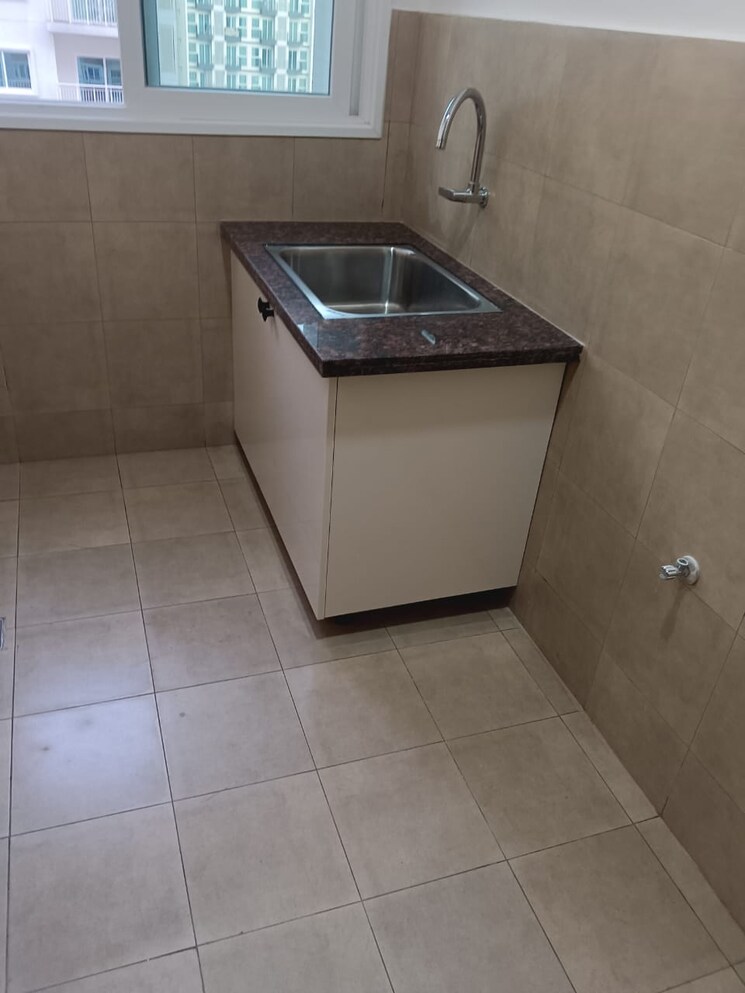 Bathroom, l-t-raintree-boulevard 4 Bedroom 1718 Sq.Ft. Apartment In Hebbal Bangalore 8761549