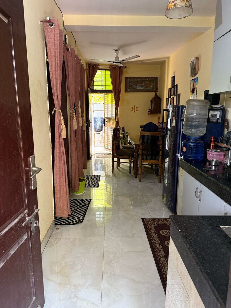 Kitchen, rwa-apartments-sector-45 2 Bedroom 162 Sq.Mt. Builder Floor In Sector 45 Noida 8761572