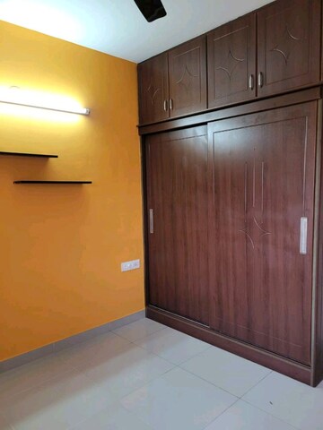 Room in 3 BHK Apartment at Mantri Webcity, Hennur – for Rent